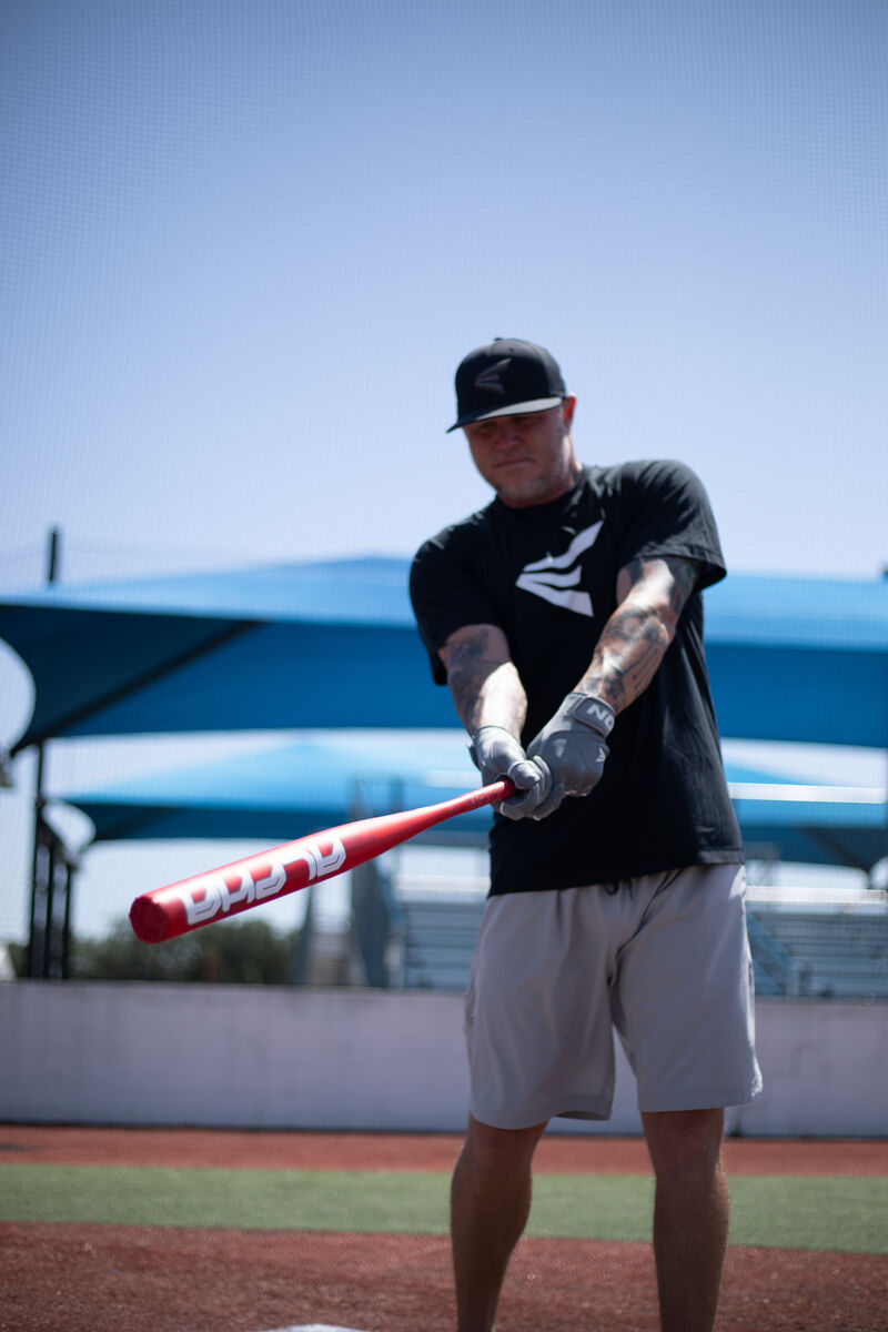 2025 Easton Alpha USSSA One-Piece Balanced Slowpitch Bat