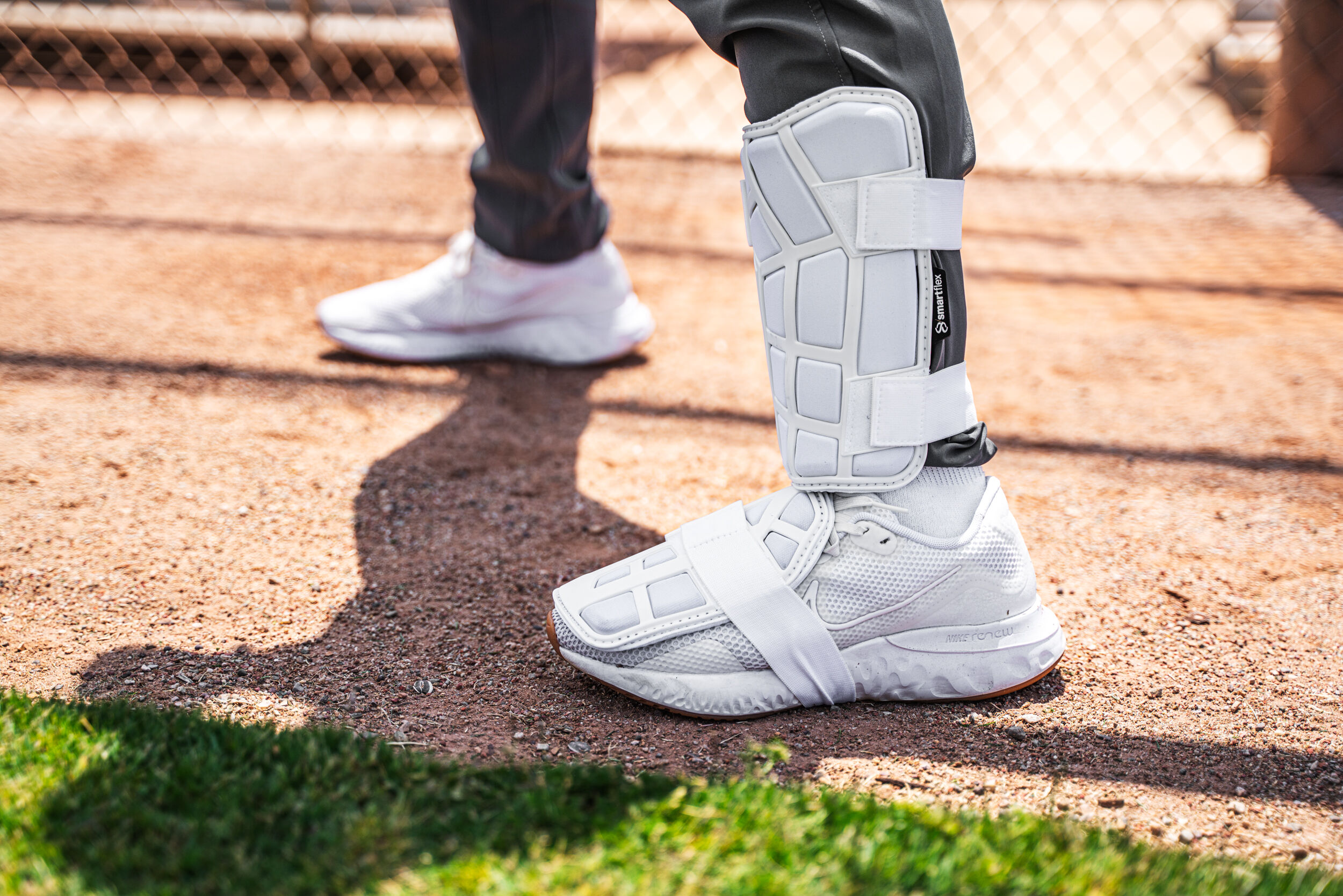 2022 Easton Batting Leg Guard Baseball Softball Protective