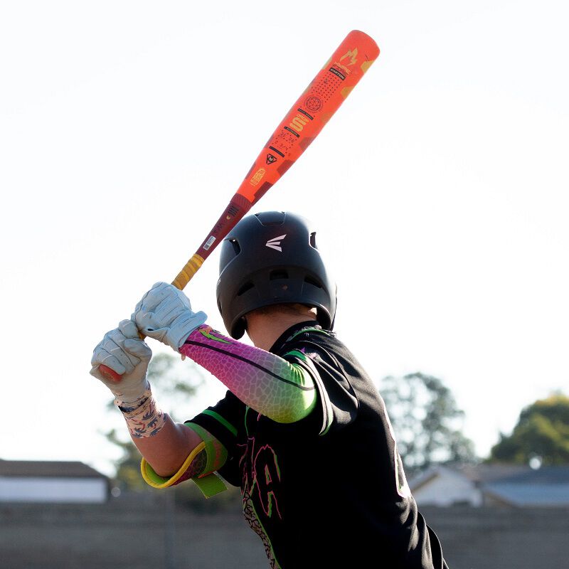  A player with a 2025 Hype Fire USSSA bat