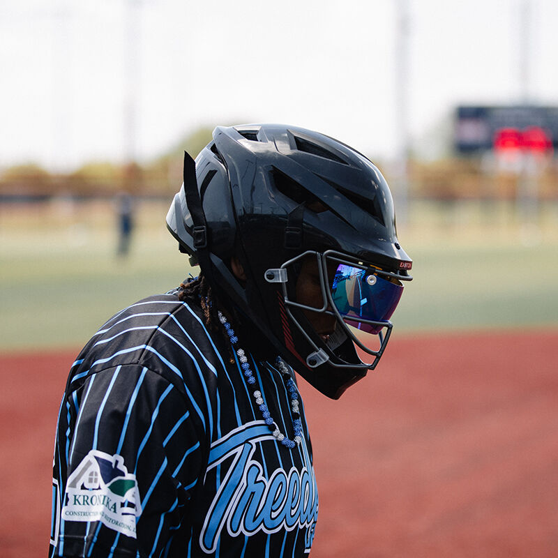 2025 Easton Hellcat Slowpitch Helmet Visor